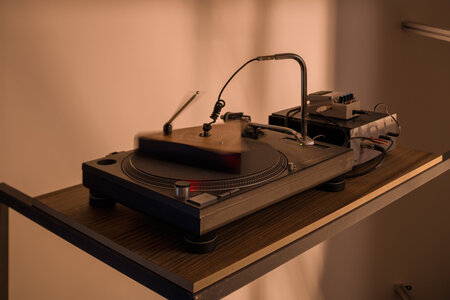 Haroon Mirza"Ceremonies and Rituals" 2024, SCAI THE BATHHOUSE, photo by Nobutada Omote